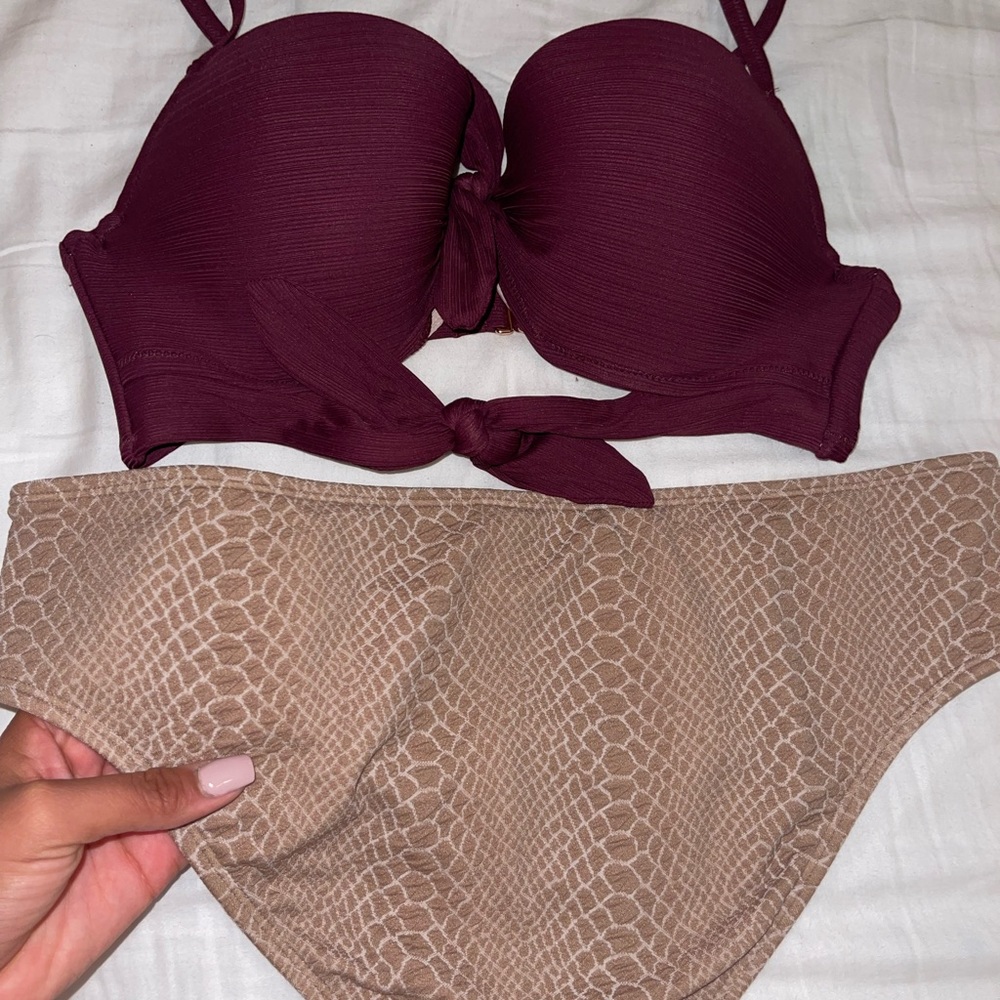 Bikinis 👙 - Picture 2 of 5